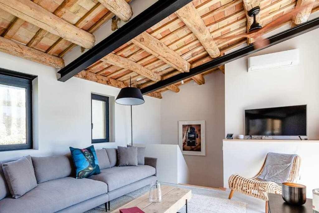 Velo Vern 3 Luxury Penthouse W Views Of City Wall ジローナ エクステリア 写真