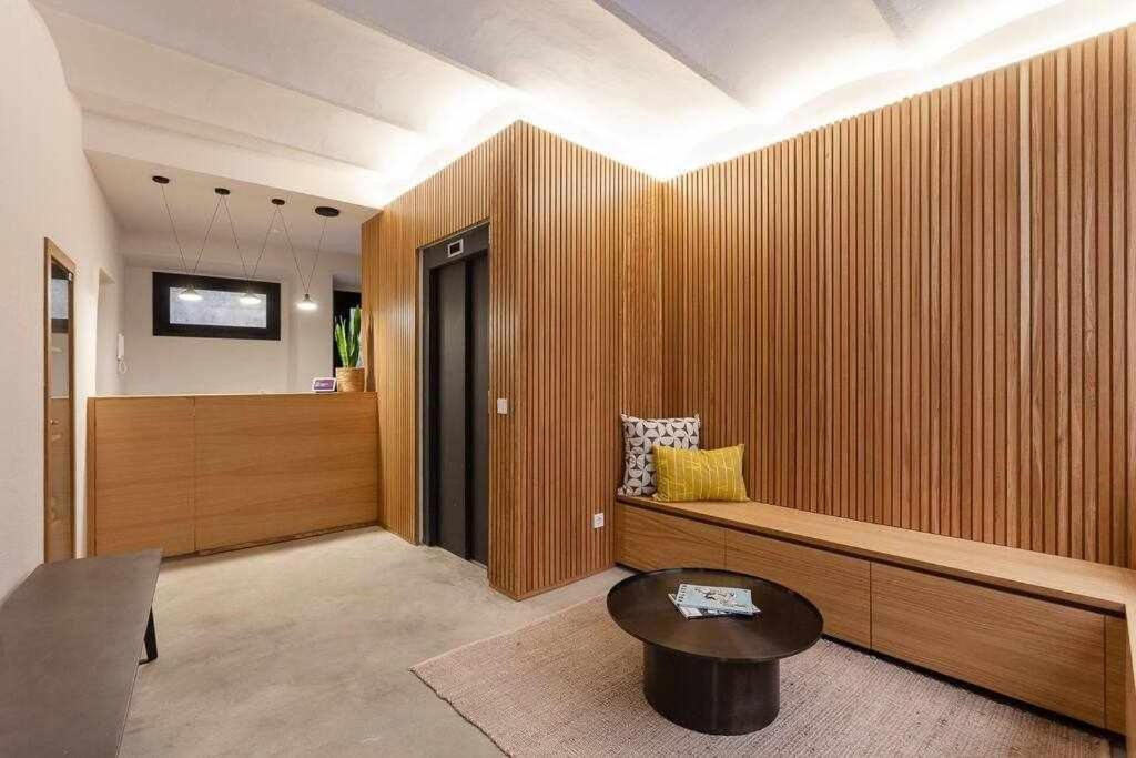 Velo Vern 3 Luxury Penthouse W Views Of City Wall ジローナ エクステリア 写真